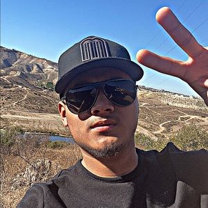 Meet your Posher, Alexis